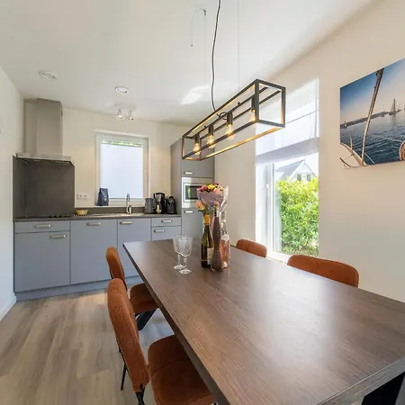 With Sauna, Garden, Cleaning Included Simonshaven